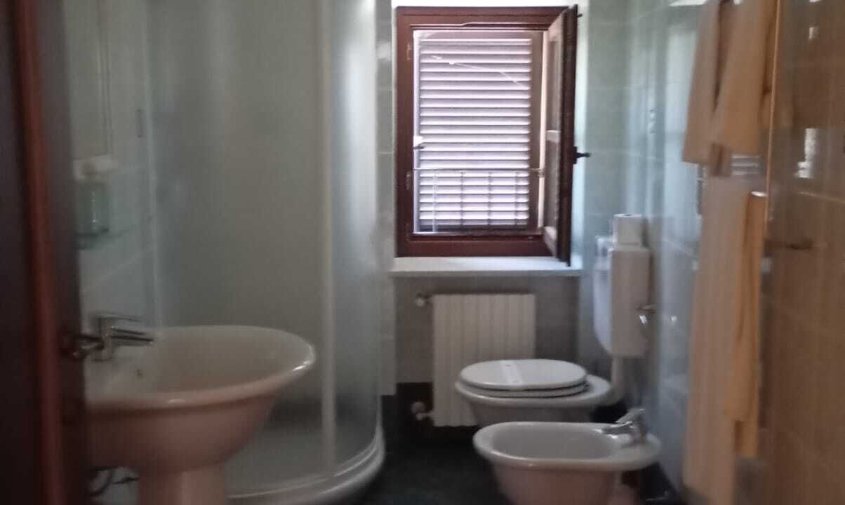 Photo of Bathroom in Mango