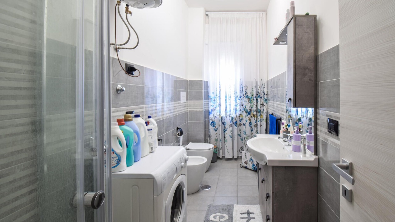 Photo of Bathroom in Mondragone