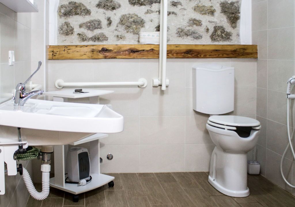 Photo of Bathroom in Ovasta