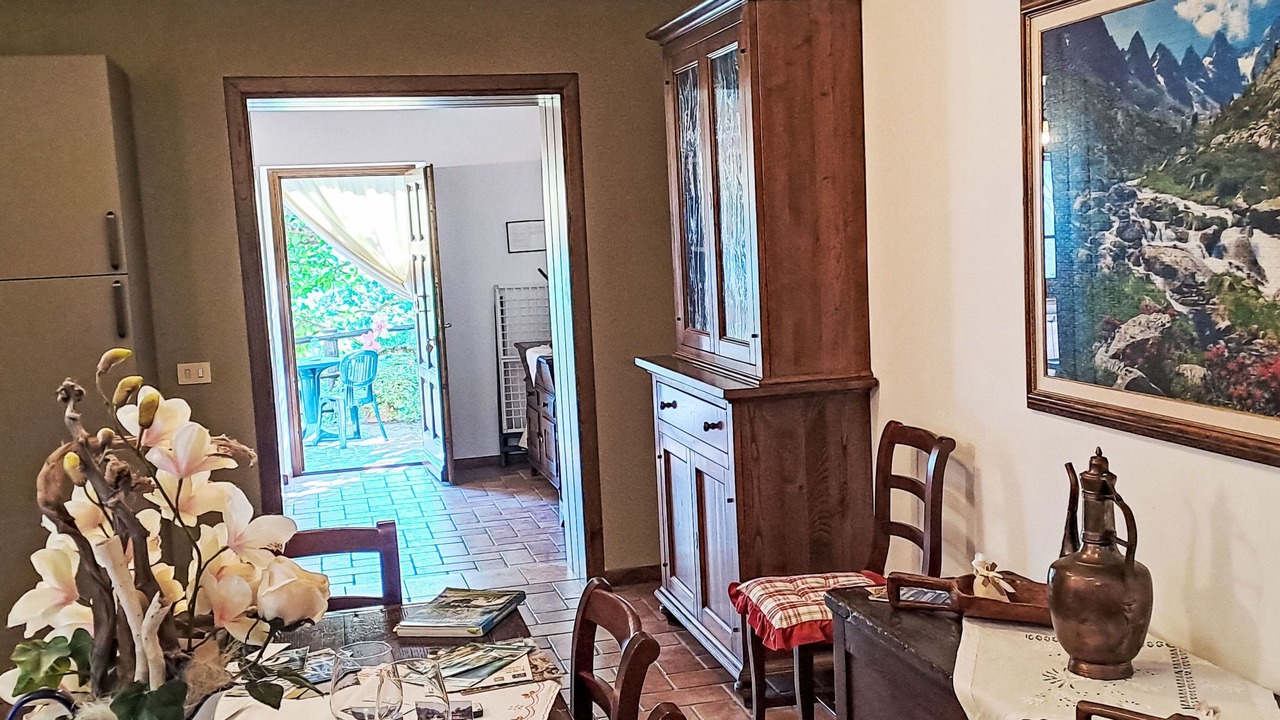 Photo of Bedroom in Molazzana
