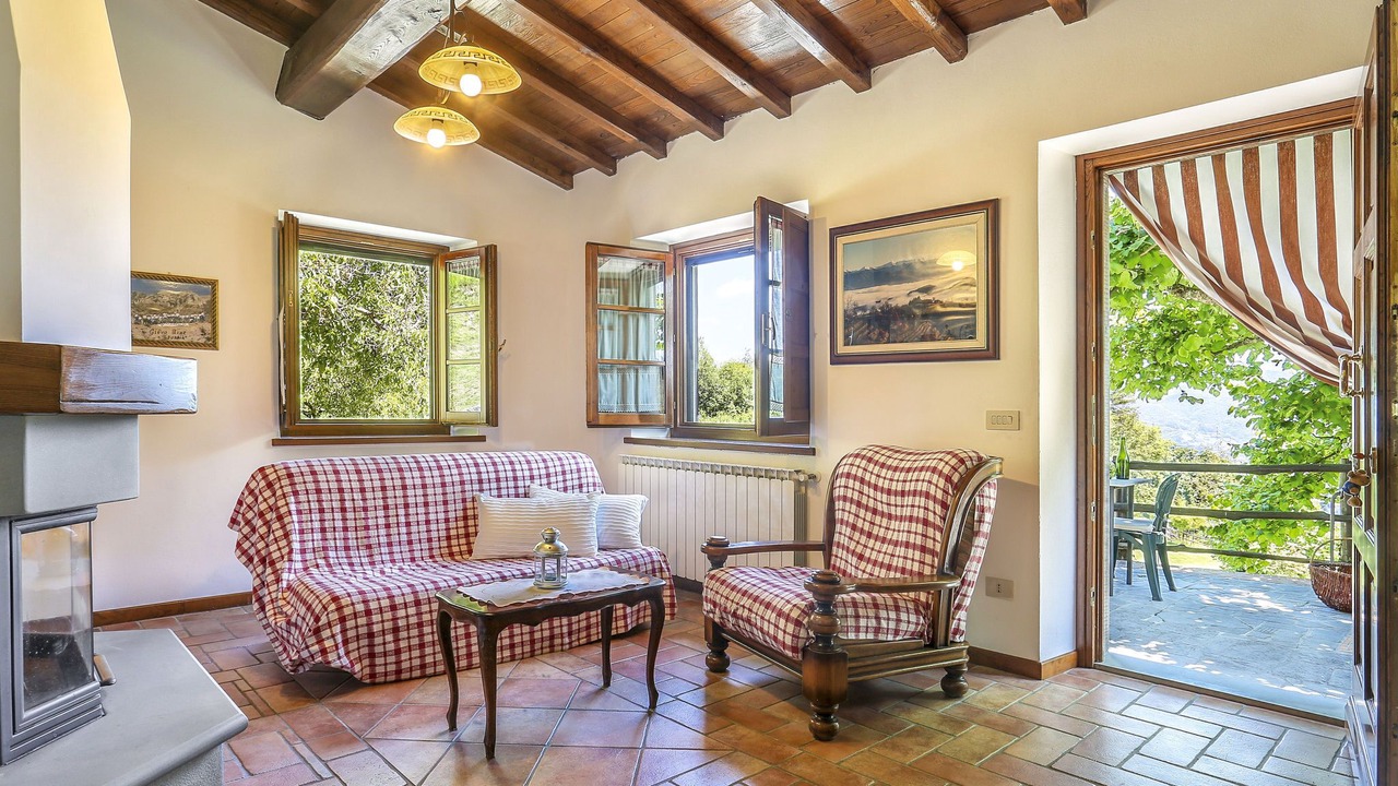 Photo of Livingroom in Molazzana