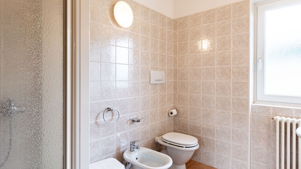Photo of Bathroom in Garda