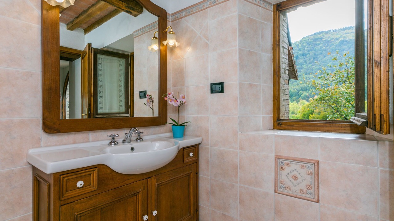 Photo of Bathroom in Montieri