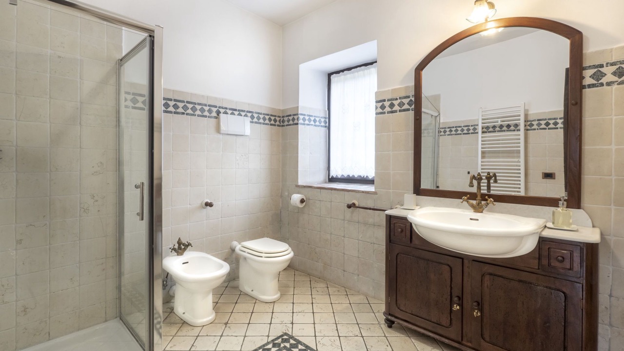Photo of Bathroom in Belvedere