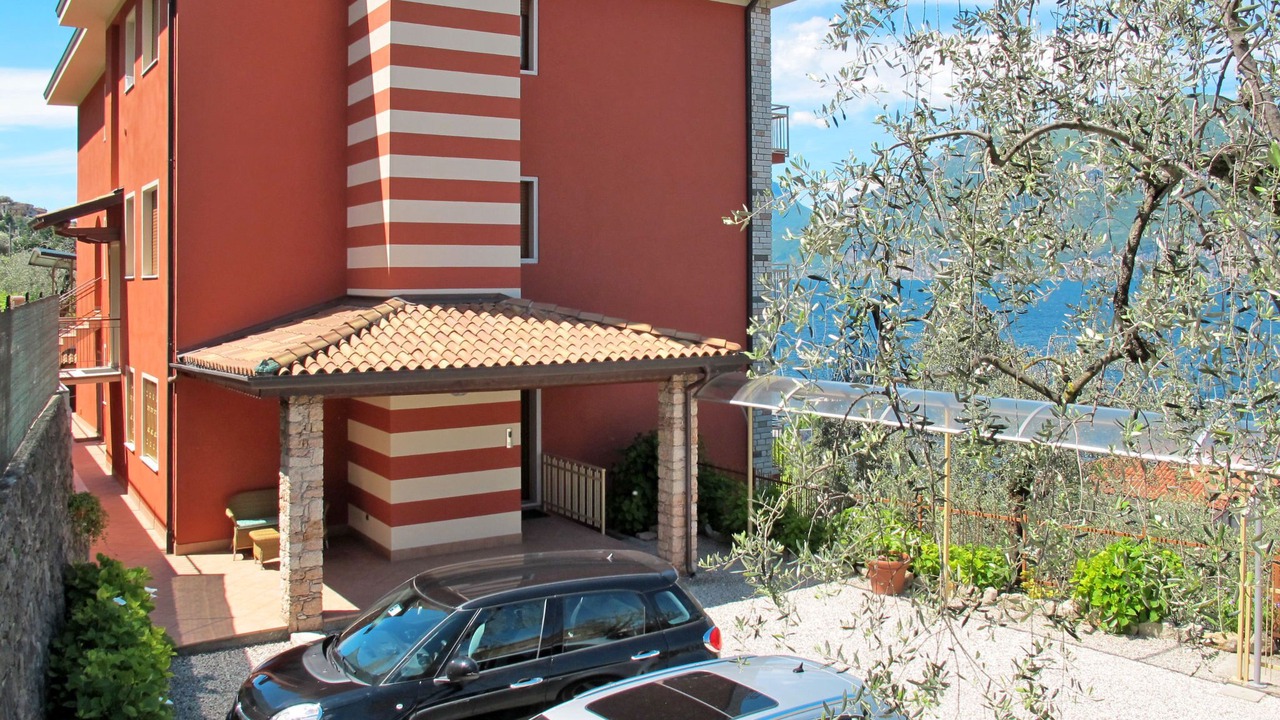Photo of Others in Assenza