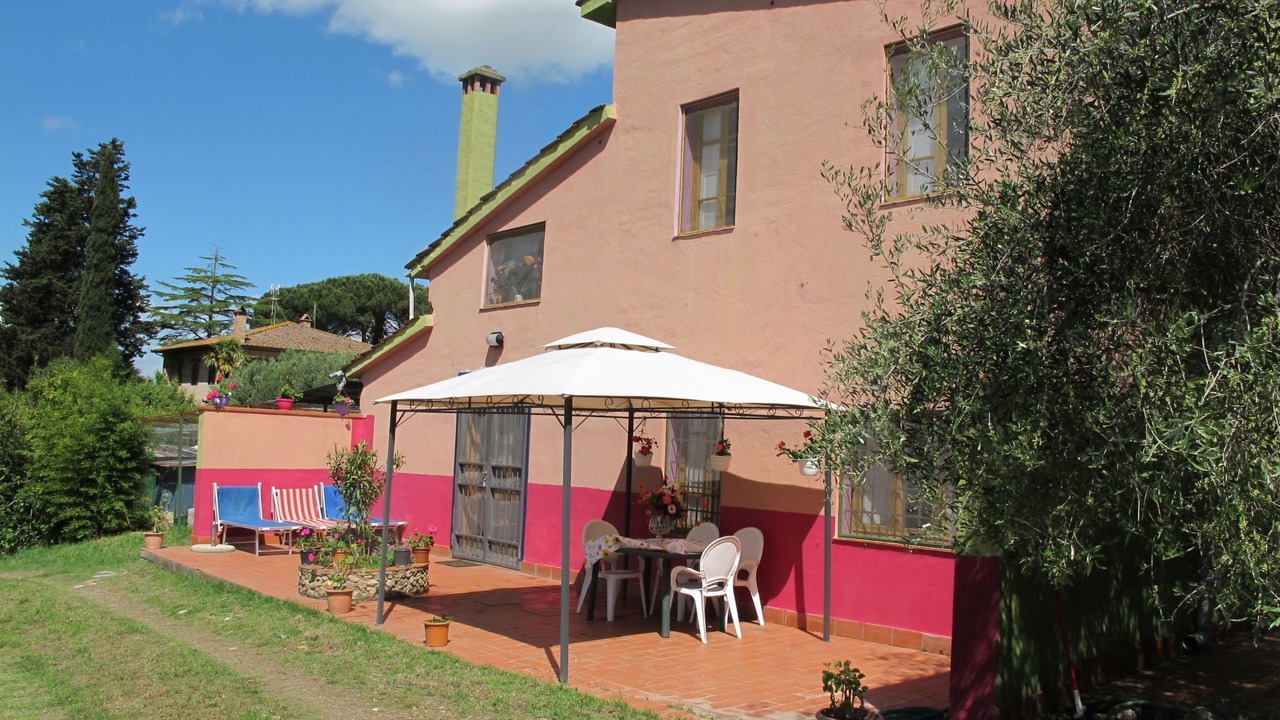 Photo of Others in Certaldo