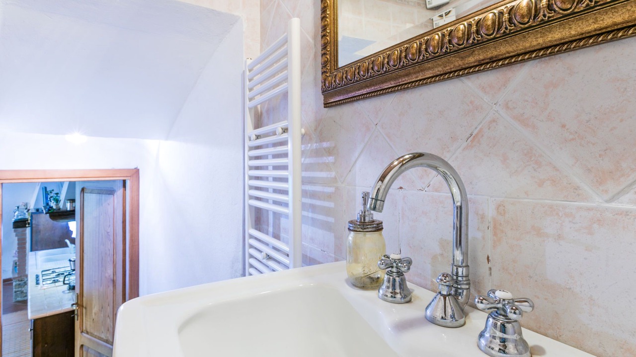 Photo of Bathroom in Montieri