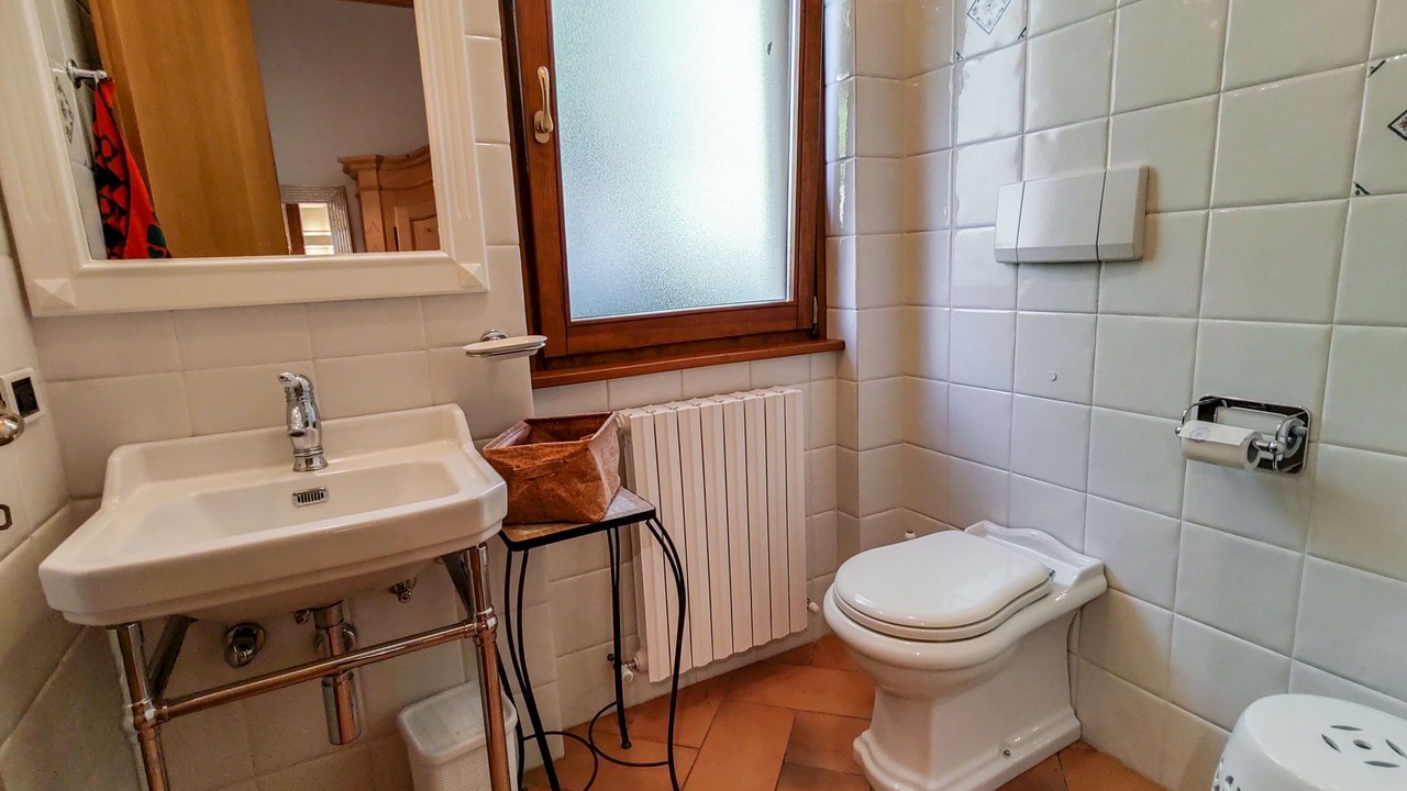 Photo of Bathroom in Carlazzo