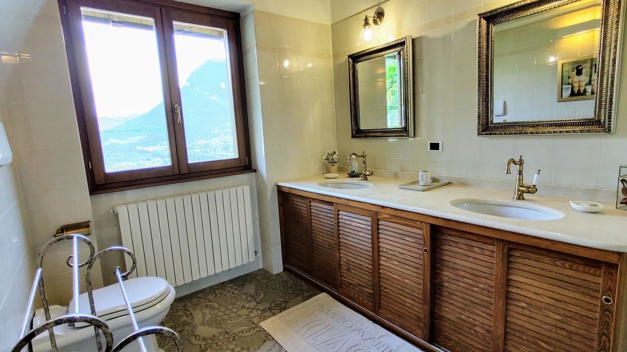 Photo of Bathroom in Carlazzo