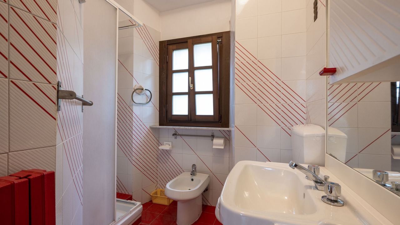 Photo of Bathroom in Cossano Belbo