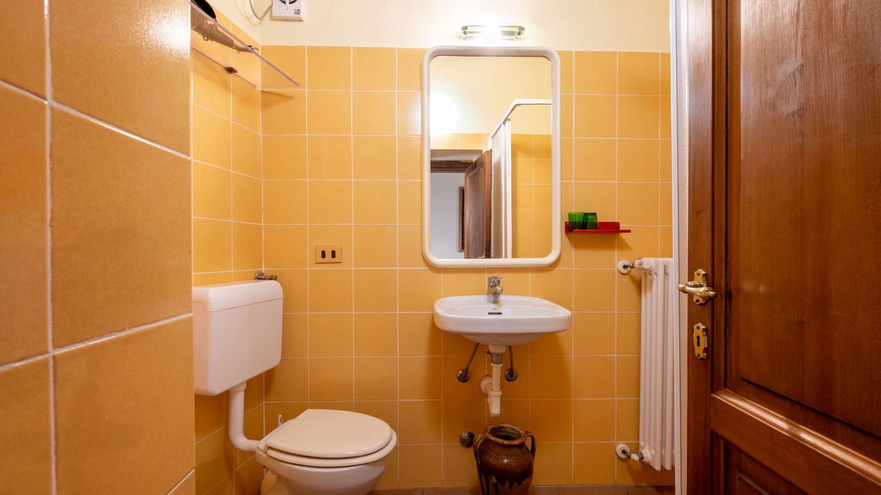 Photo of Bathroom in Cossano Belbo