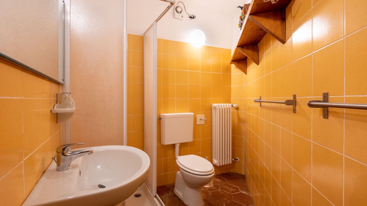 Photo of Bathroom in Cossano Belbo