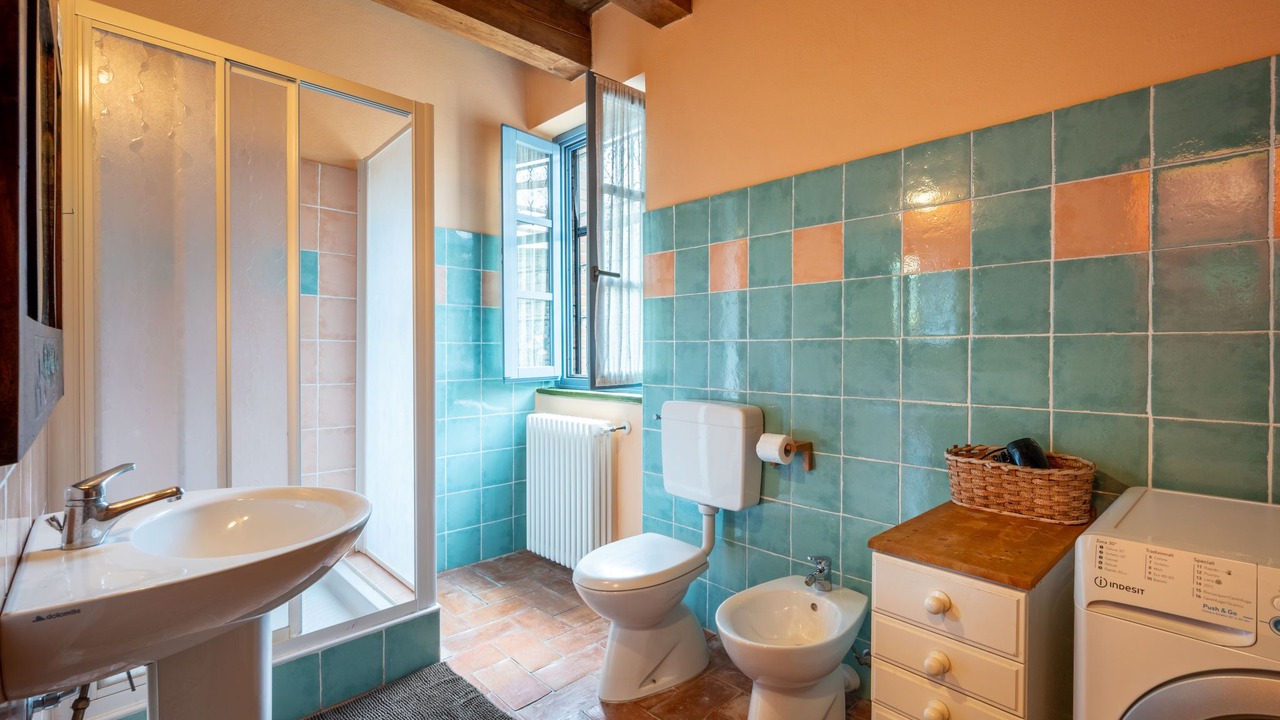 Photo of Bathroom in Cossano Belbo