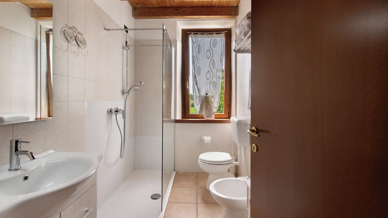 Photo of Bathroom in Cavaion Veronese