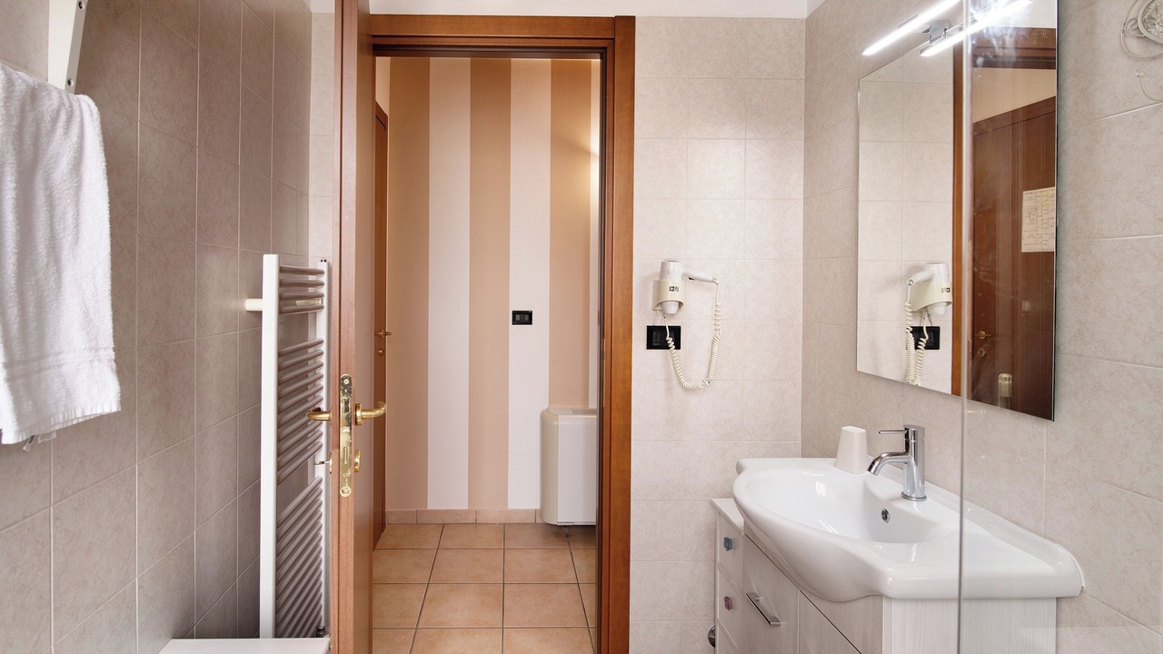 Photo of Bathroom in Cavaion Veronese