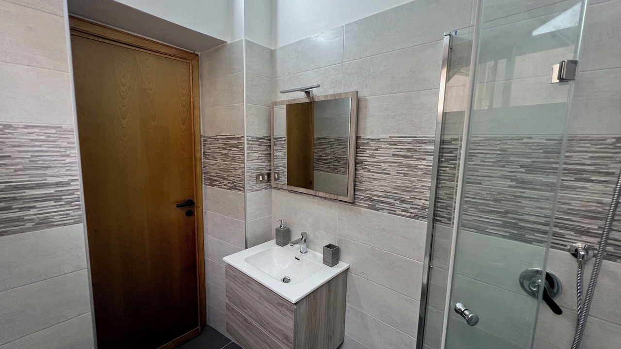 Photo of Bathroom in Catona