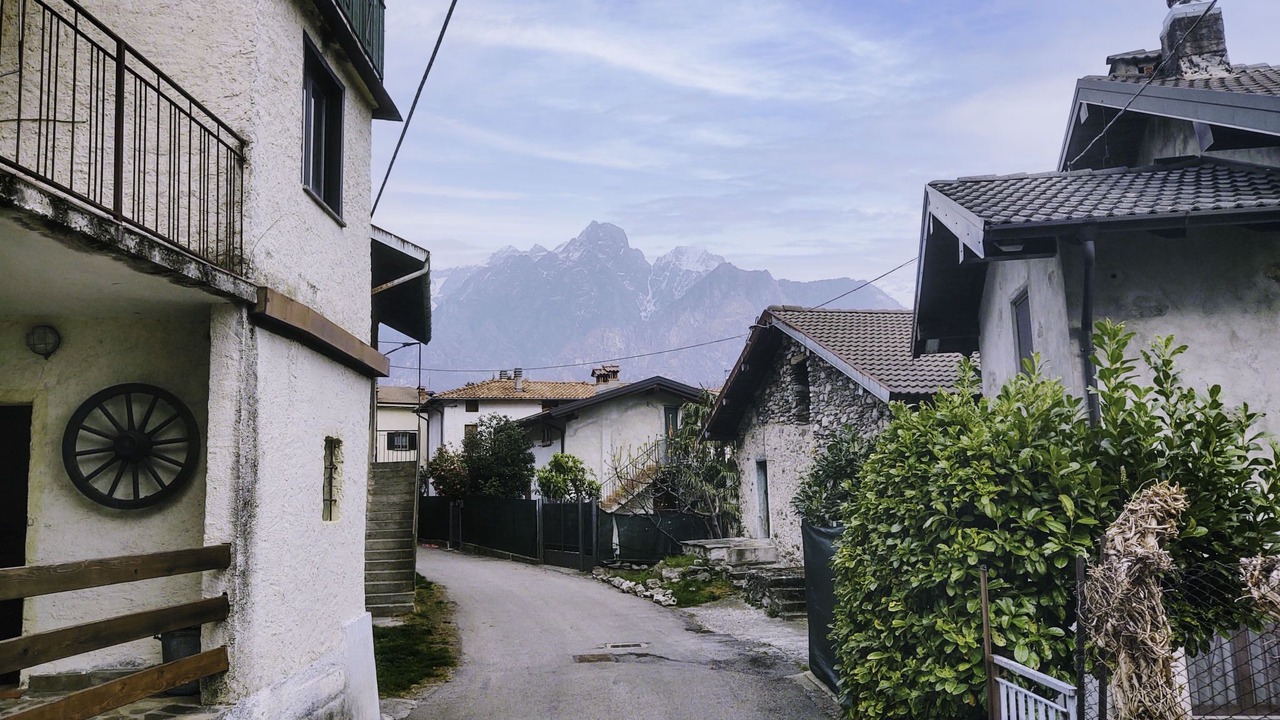 Photo of Others in Albonico