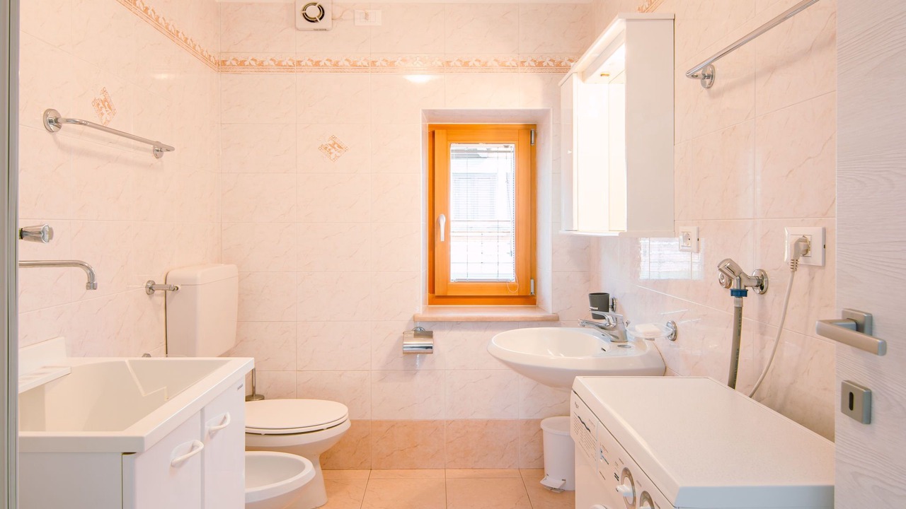 Photo of Bathroom in Pera