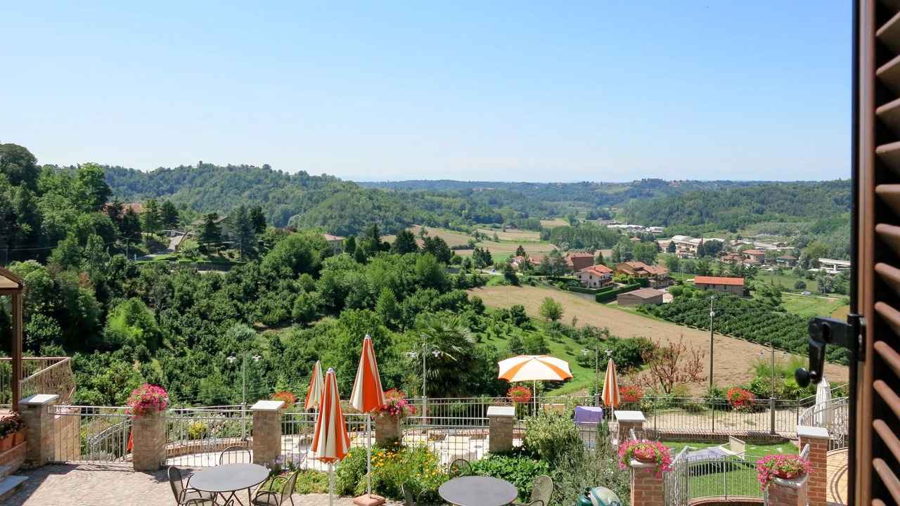 Photo of Others in Cossombrato