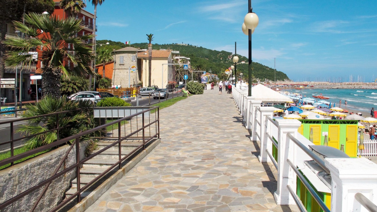 Photo of Others in Rossi