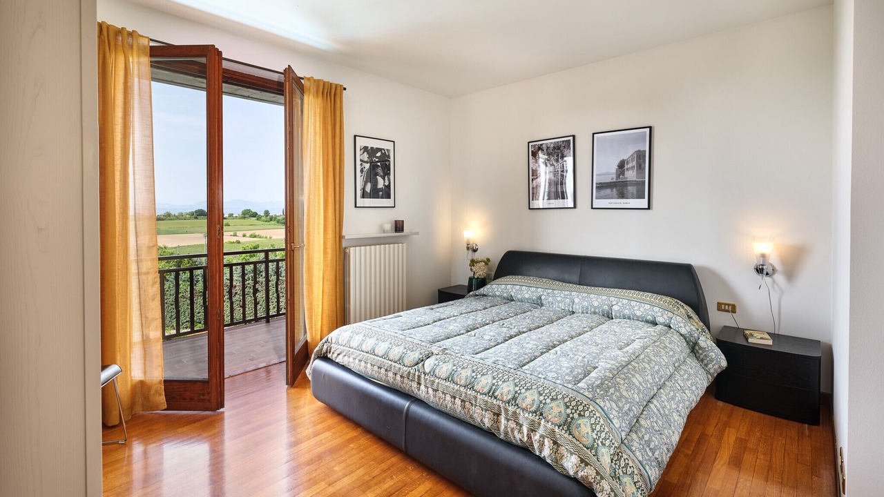 Photo of Bedroom in Calmasino