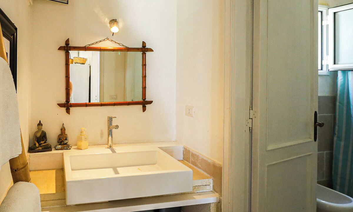 Photo of Bathroom in Matino
