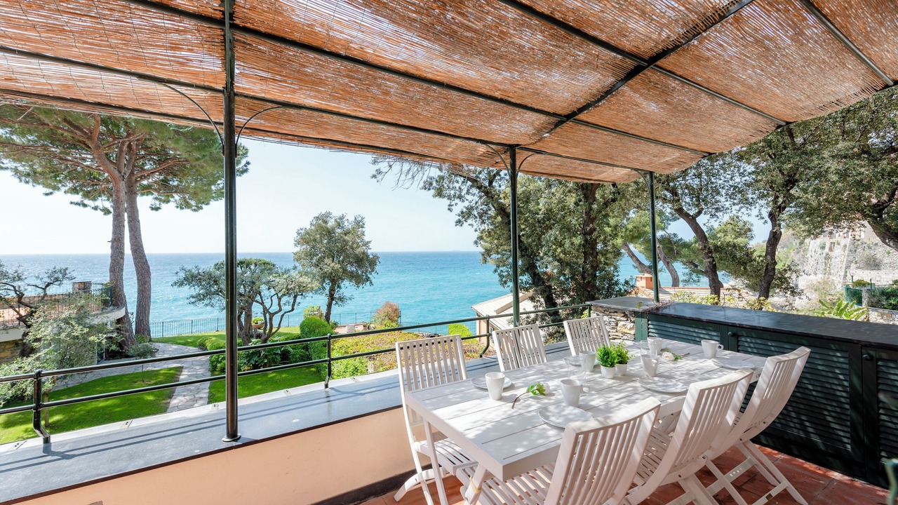Photo of Others in Recco