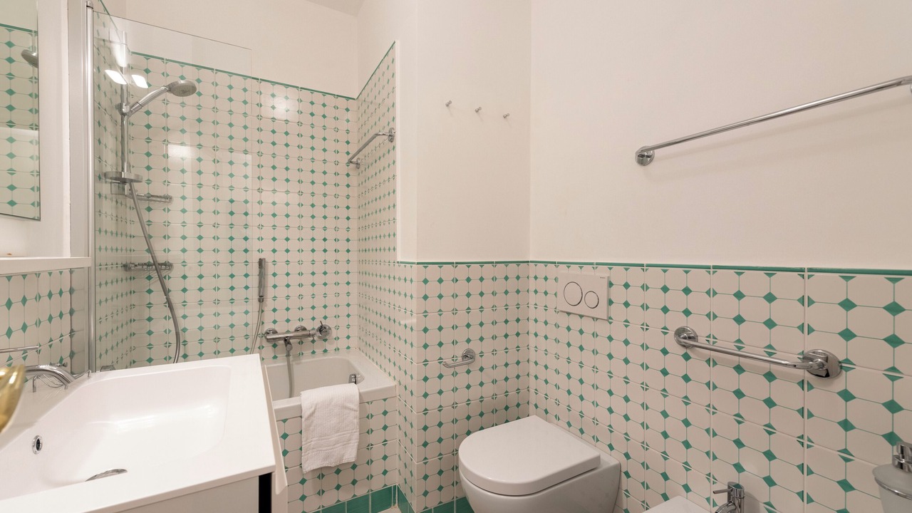 Photo of Bathroom in Recco