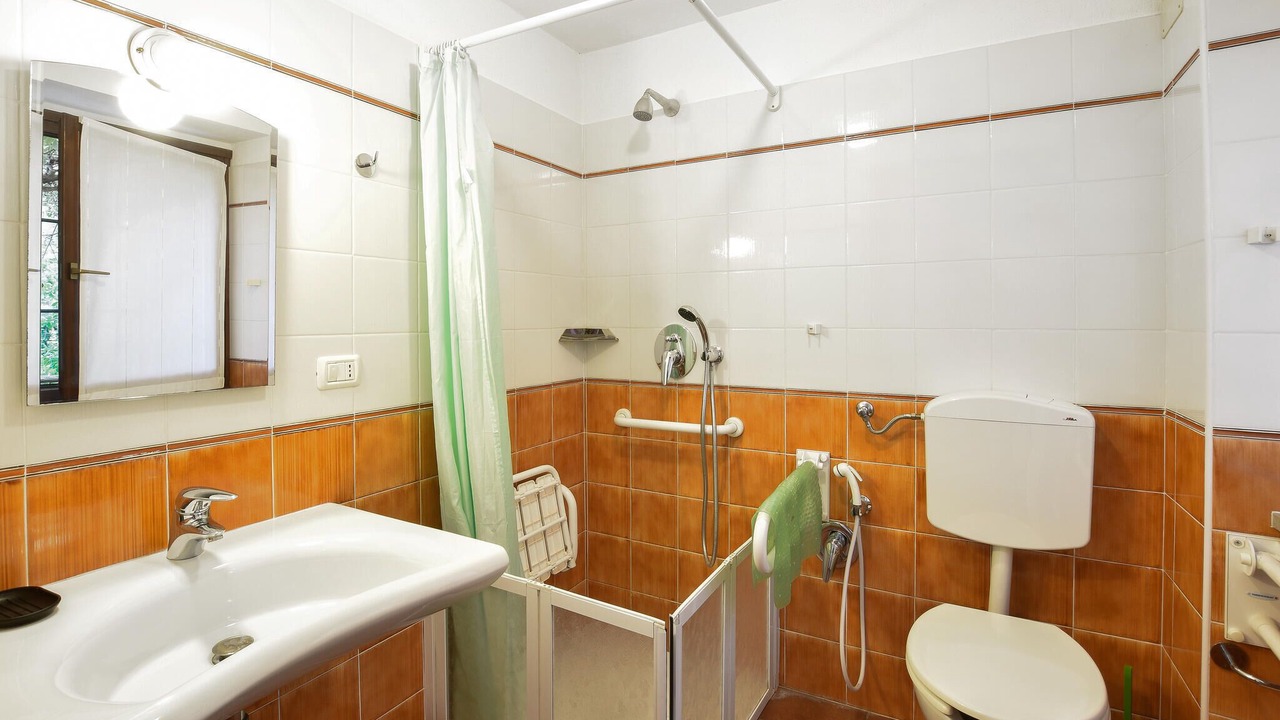 Photo of Bathroom in Loazzolo
