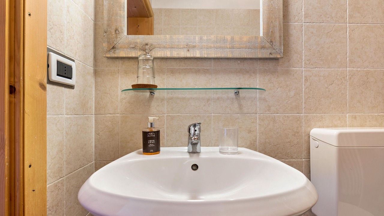 Photo of Bathroom in Brentonico