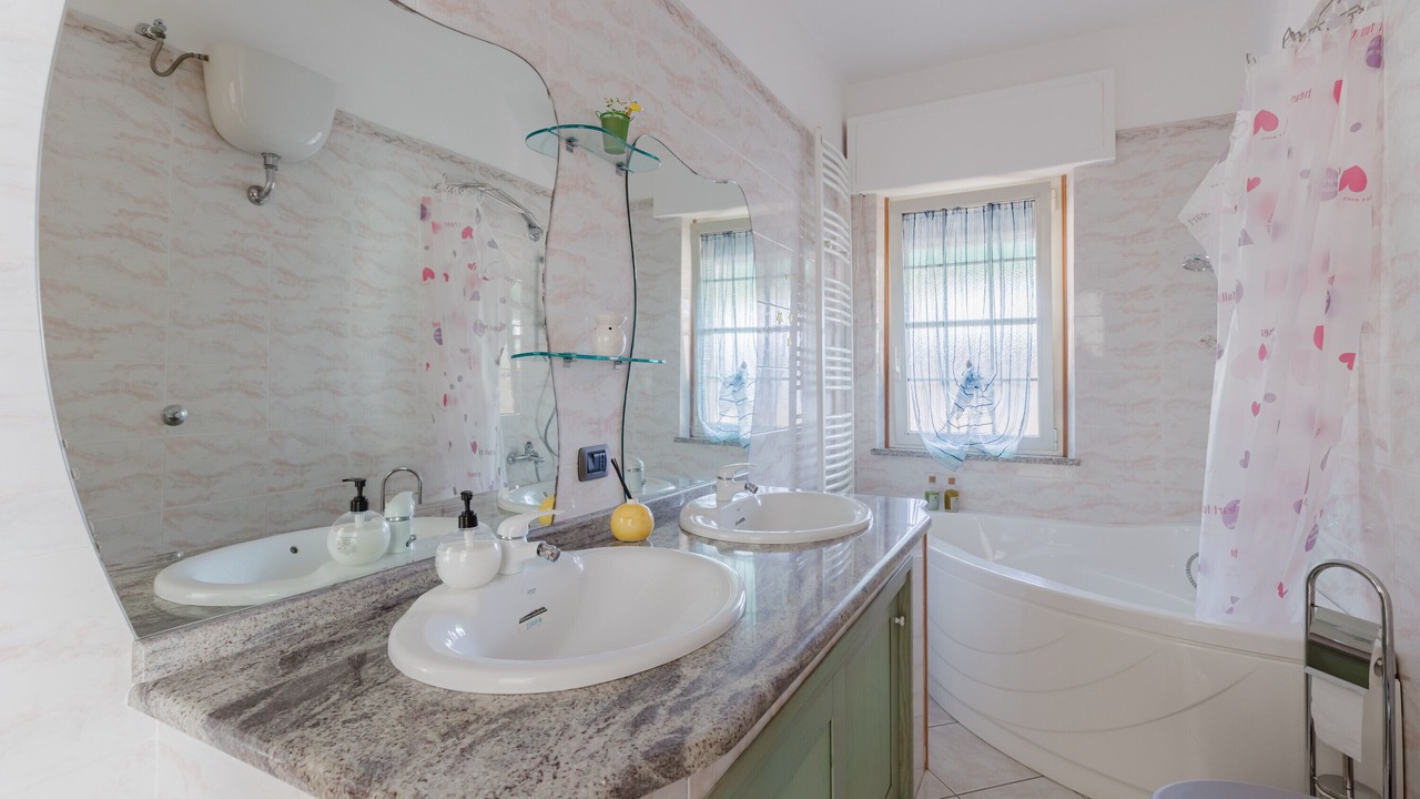 Photo of Bathroom in Oristano