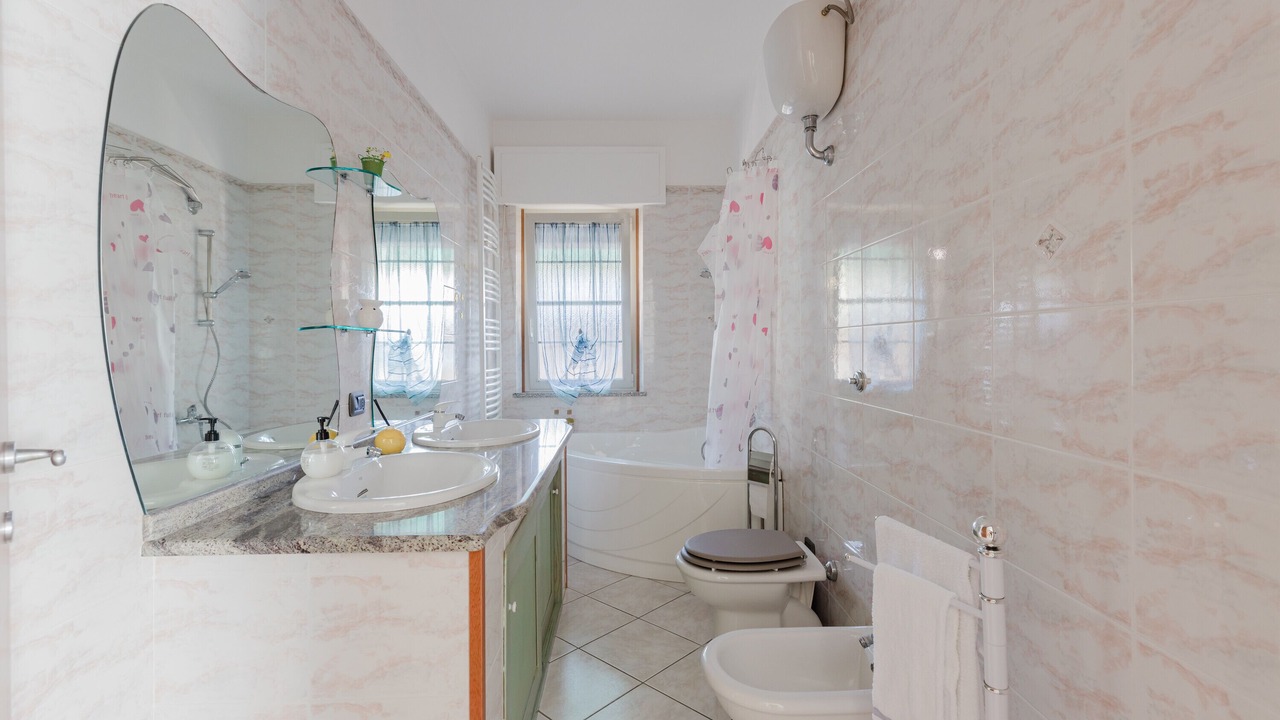 Photo of Bathroom in Oristano
