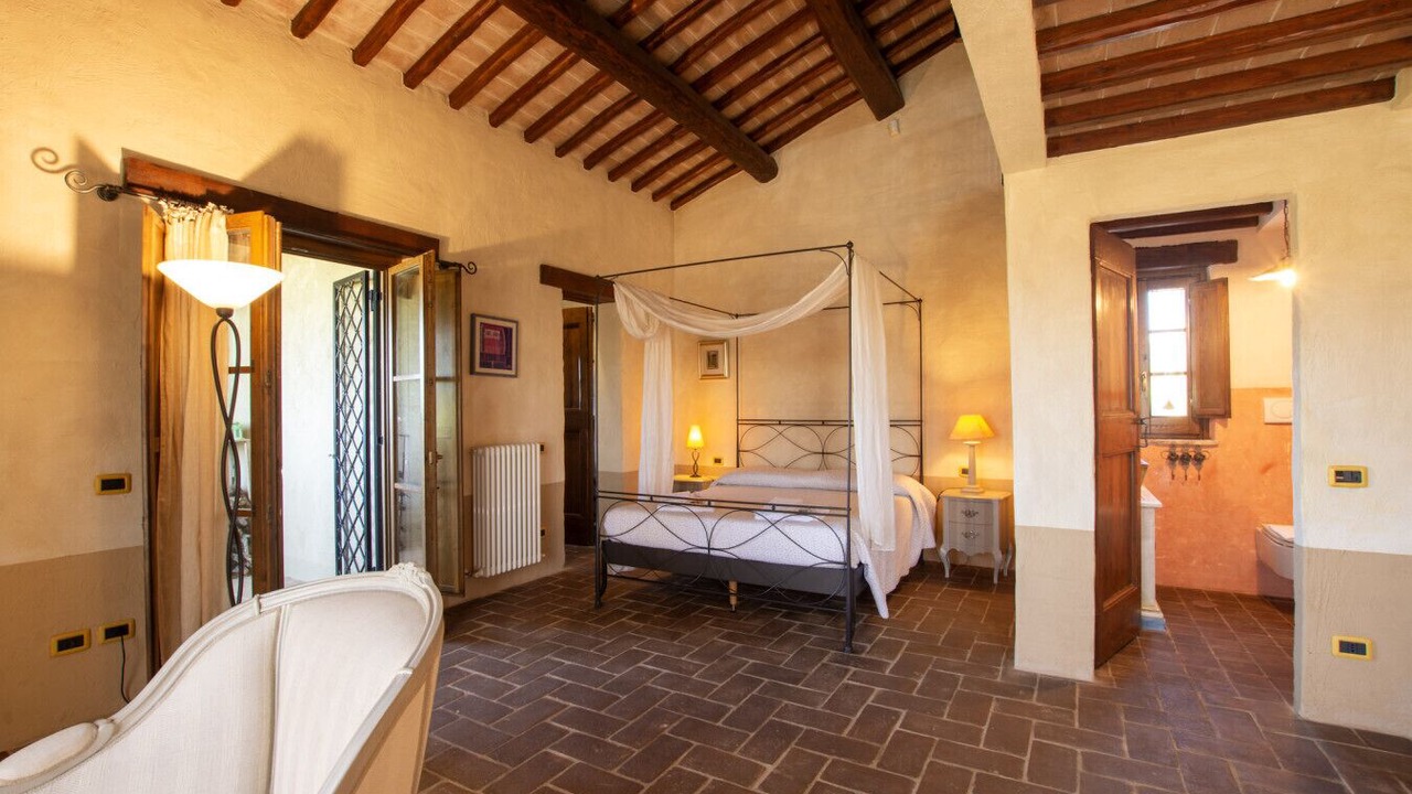 Photo of Bedroom in Farnetta