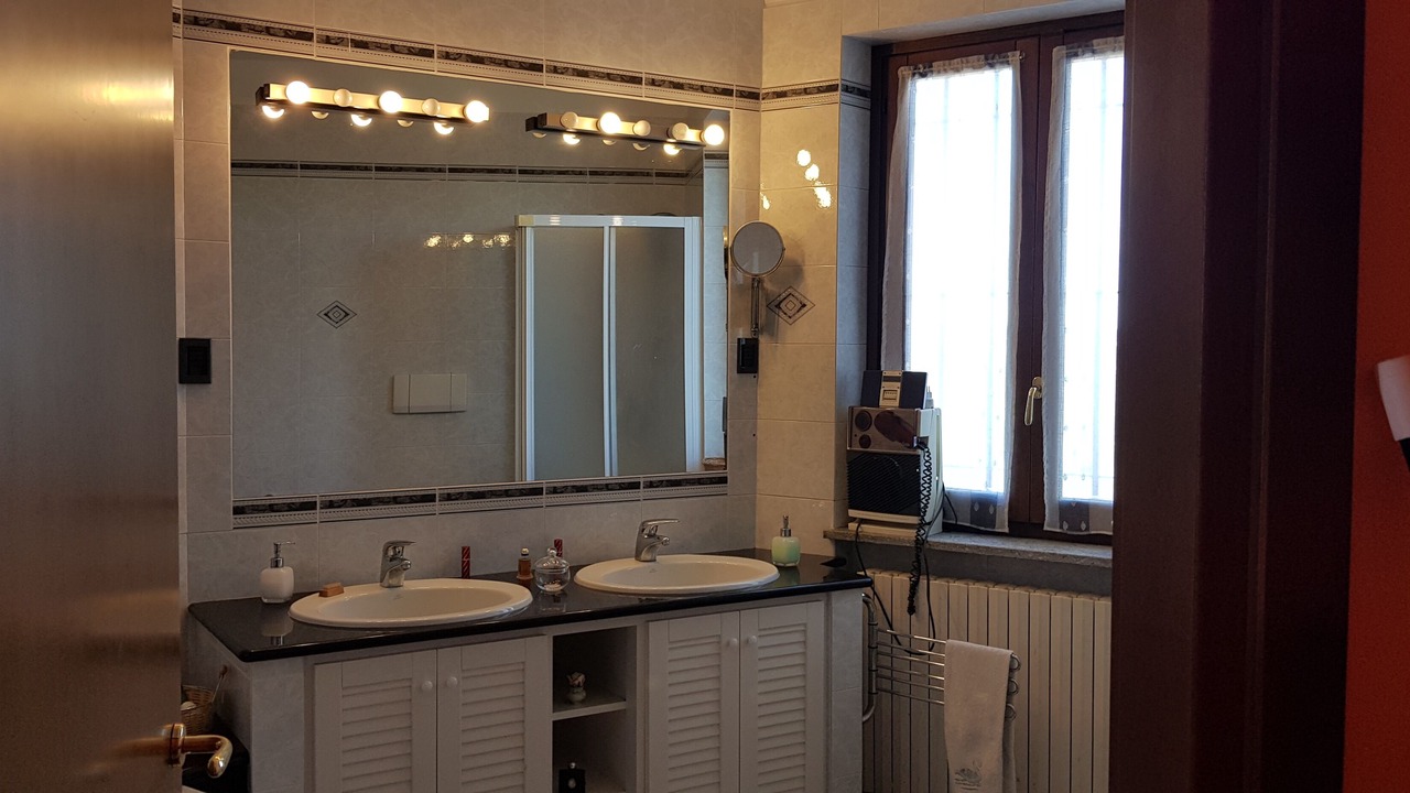 Photo of Bathroom in Tigliole