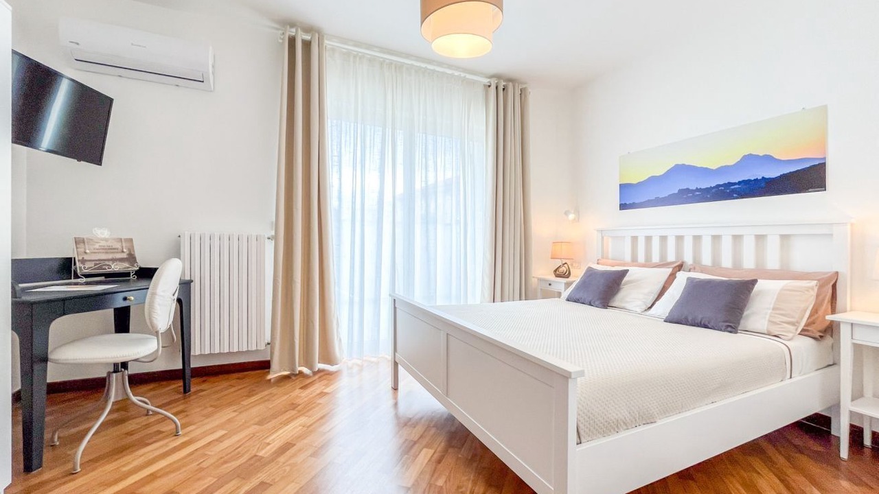 Photo of Bedroom in Pineta