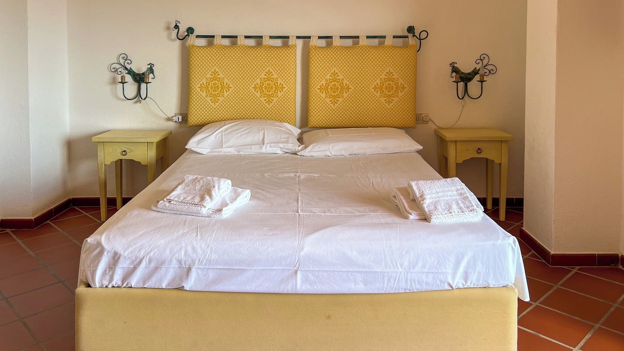 Photo of Bedroom in Eden Rock