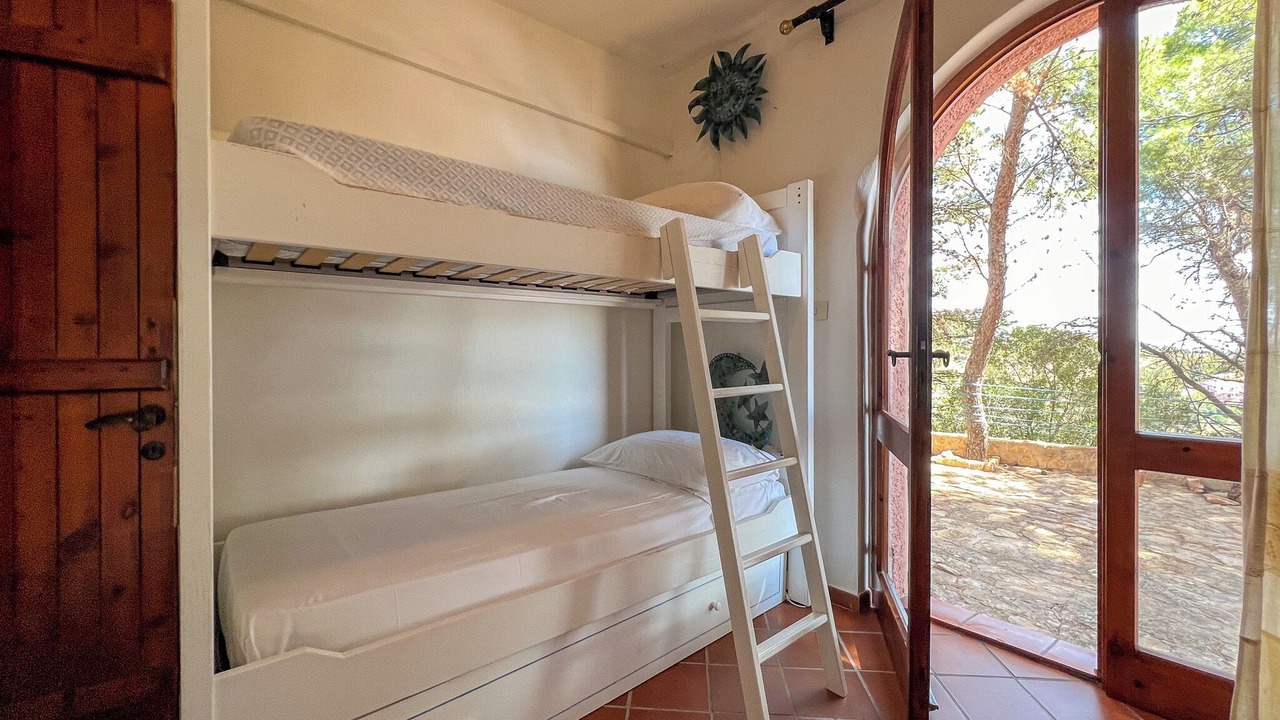 Photo of Bedroom in Eden Rock