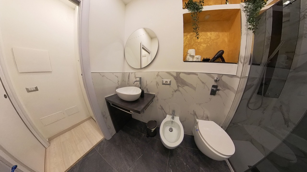 Photo of Bathroom in Gorla