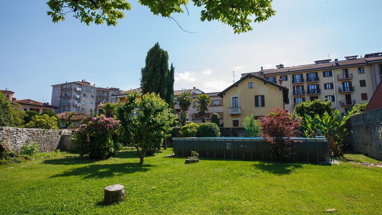 Photo of Outdoor in Intra