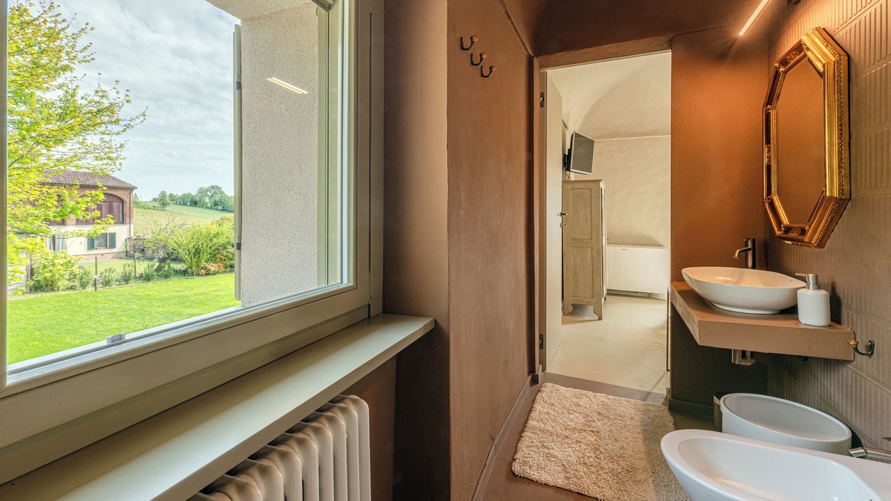 Photo of Bathroom in Moncalvo