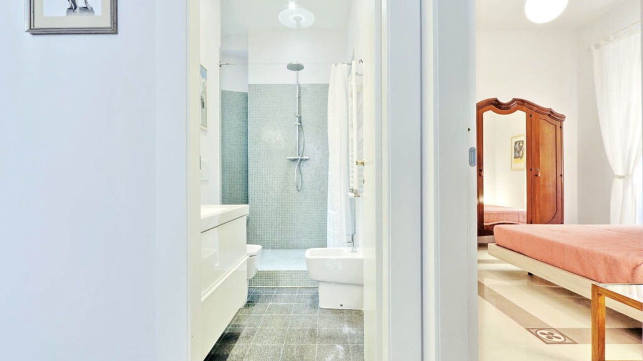 Photo of Bathroom in Esquilino