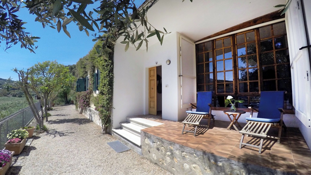 Photo of Patio Balcony in Mola