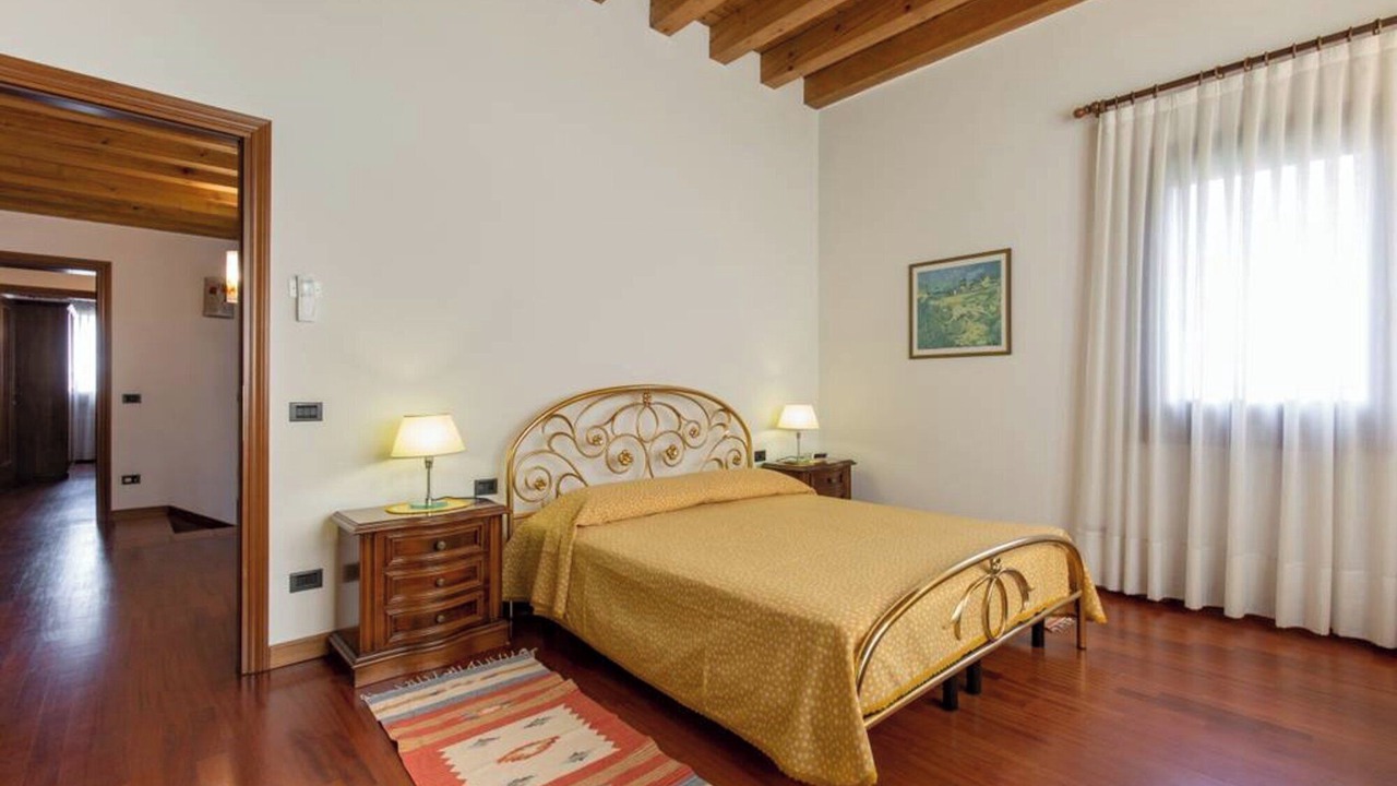 Photo of Bedroom in Castegnero