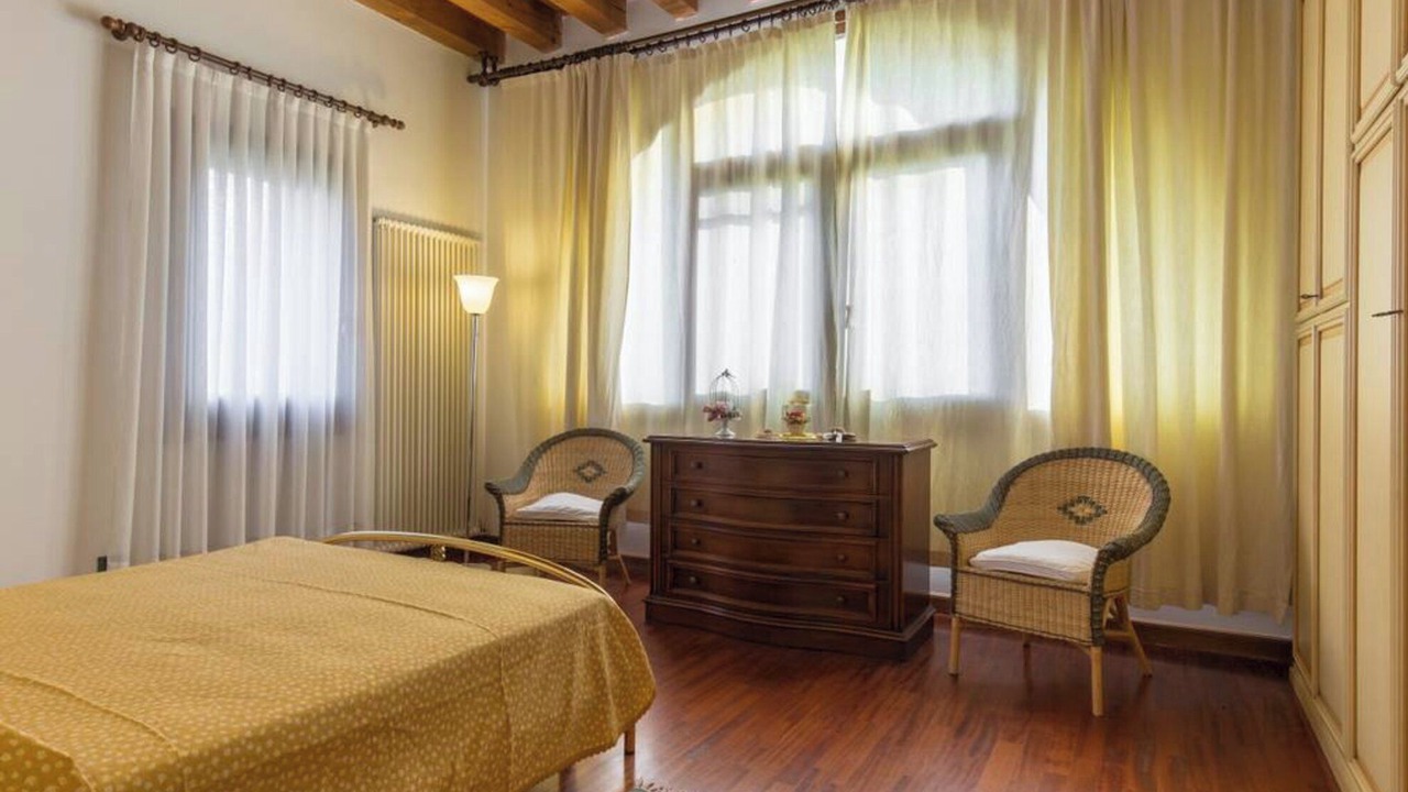 Photo of Bedroom in Castegnero