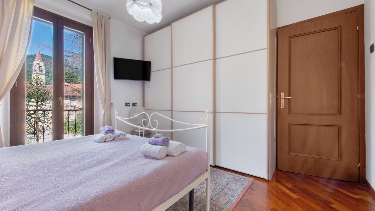 Photo of Bedroom in Lecco