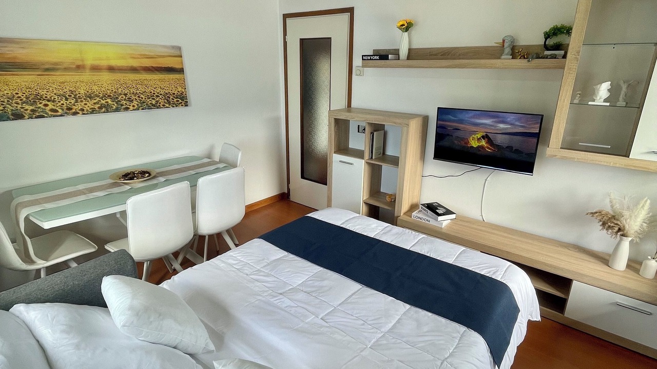 Photo of Bedroom in Cannobio