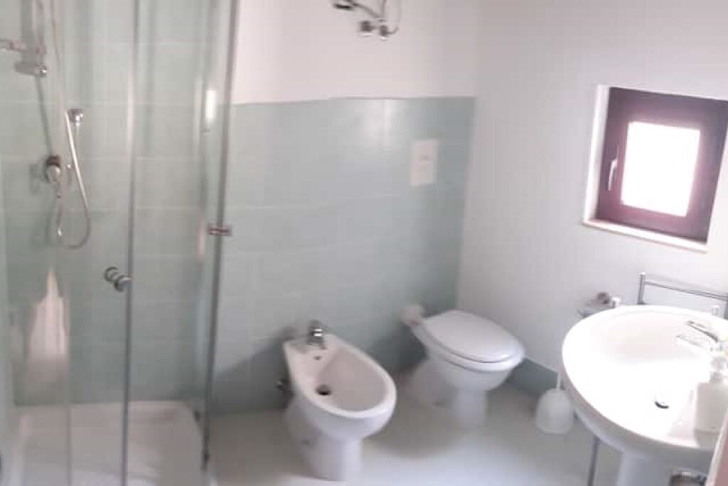 Photo of Bathroom in Falerna