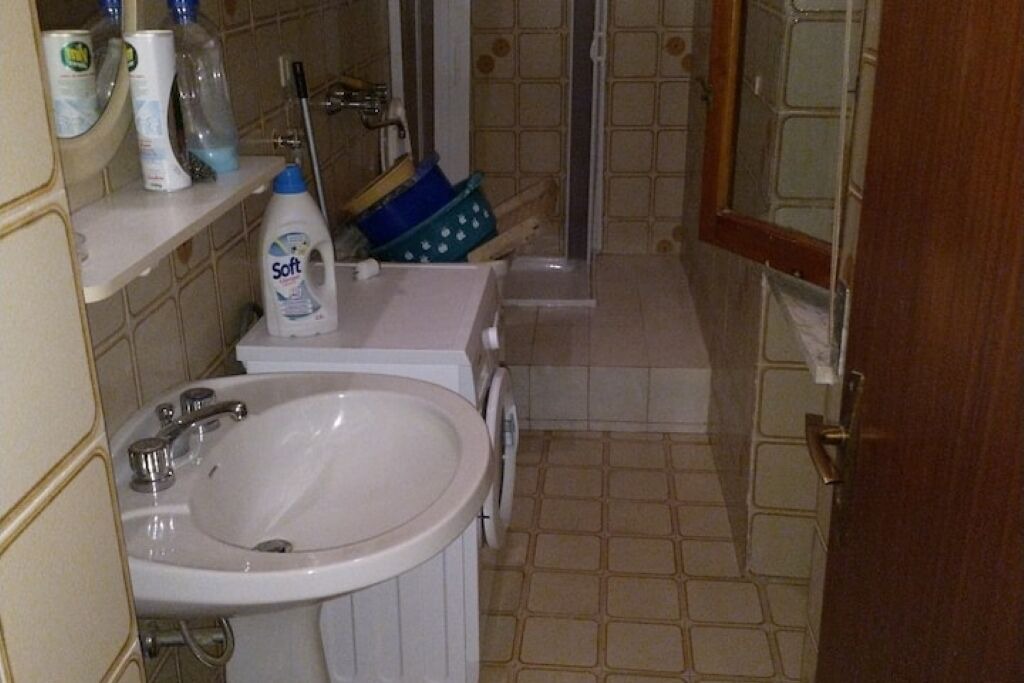 Photo of Bathroom in Gizzeria