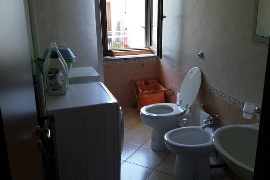 Photo of Bathroom in Gizzeria