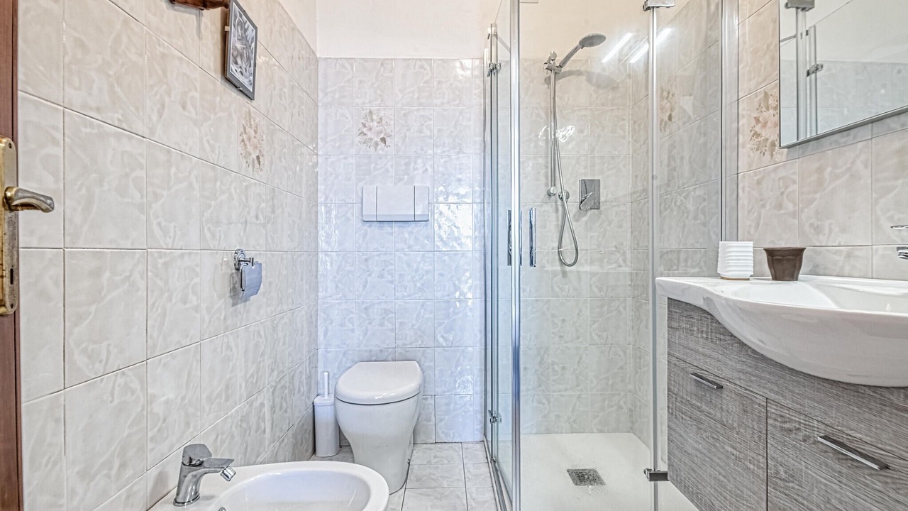 Photo of Bathroom in Recco